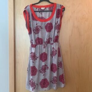 Beautiful Maison Jules size Medium dress with pockets.  One of my favorites